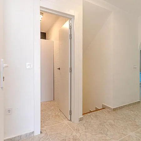 Presidential Villamartin Plaza Av Brisas 67 Apartamento *