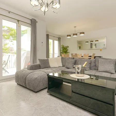 Presidential Villamartin Plaza Av Brisas 67 Apartamento